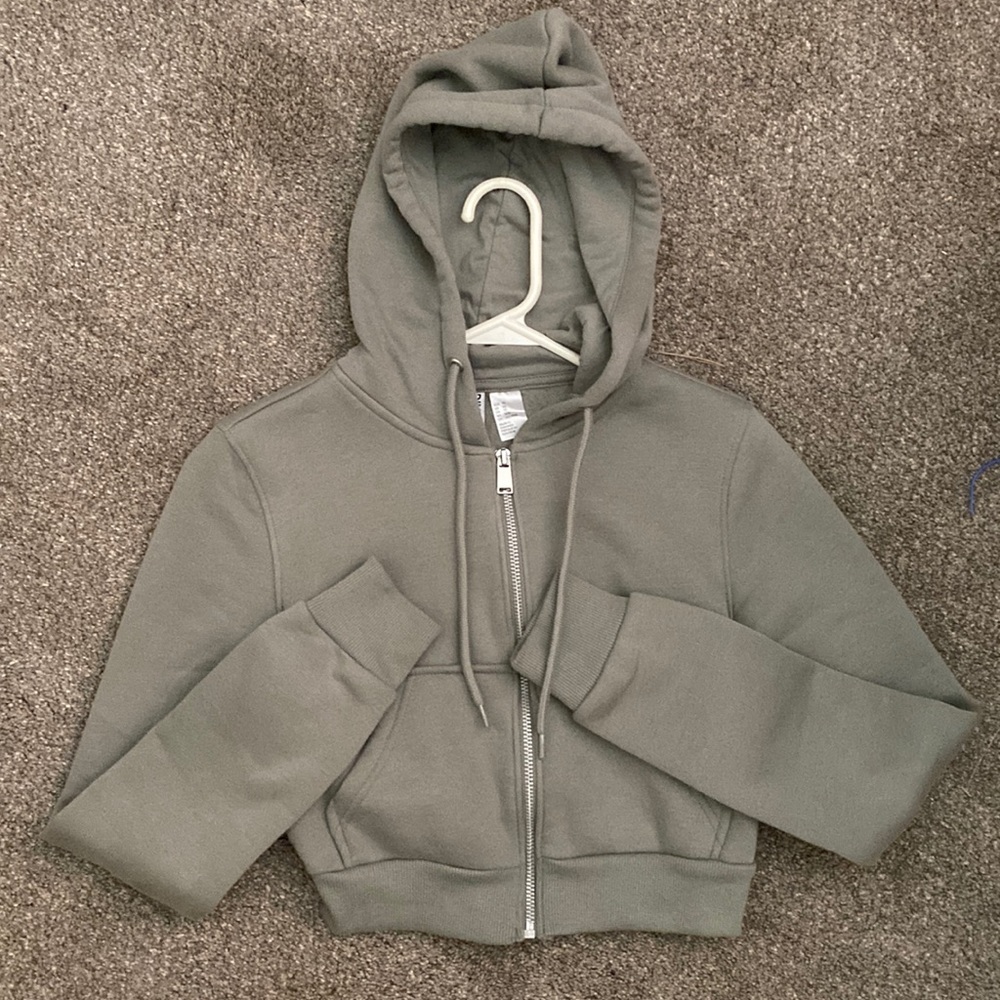 H&M Cropped Hoodie
